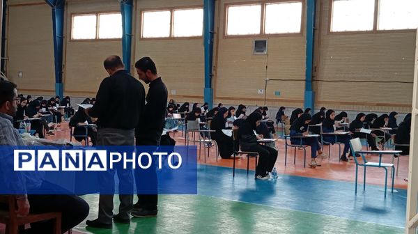آزمون ورودی نهم به دهم مدارس سمپاد و نمونه دولتی در شهر بن