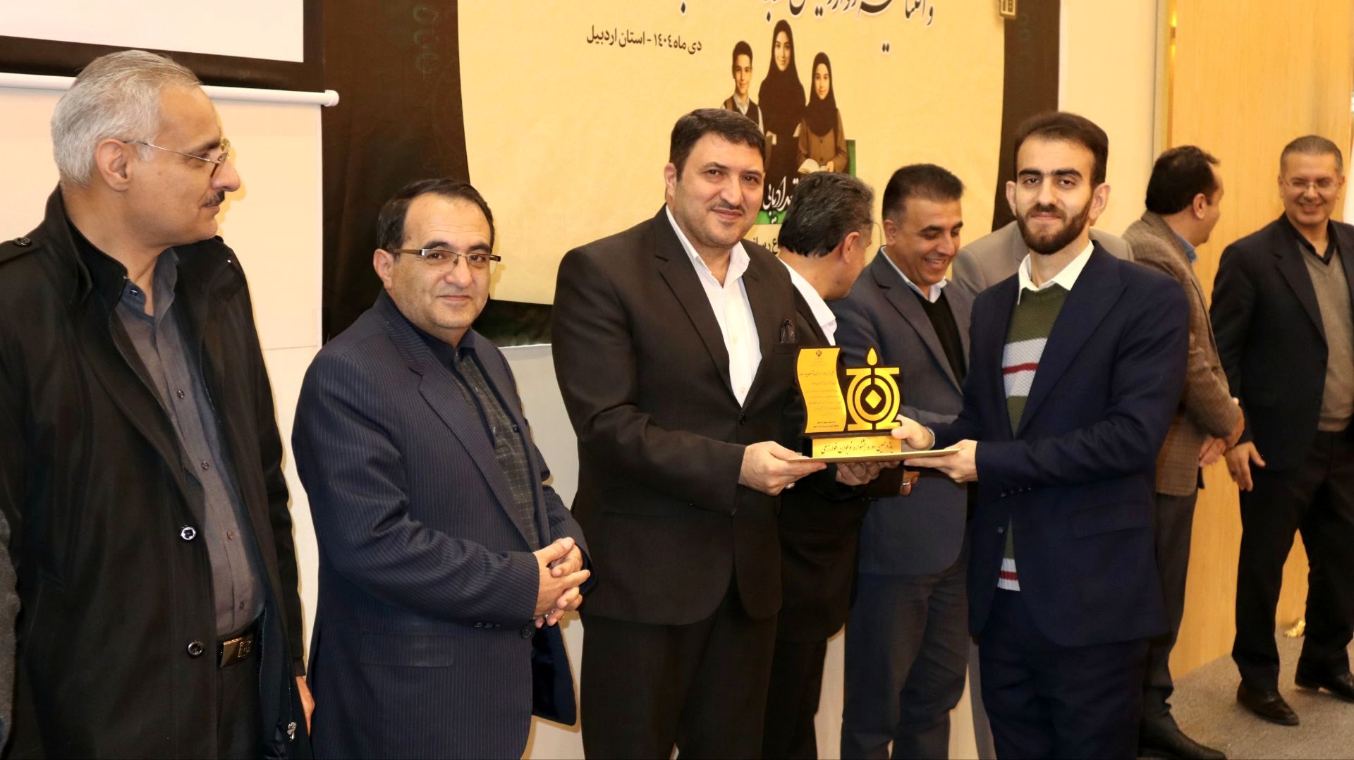 مدارس باید به فضایی برای شکوفایی ایده‌های دانش‌آموزان تبدیل شوند