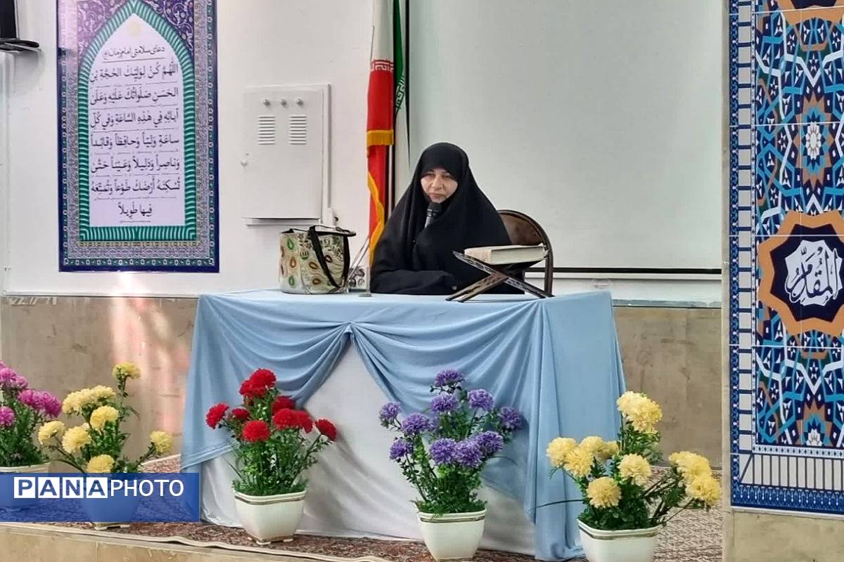 برگزاری جلسه آموزش خانواده در دبستان موجانی ناحیه 2 شهرری