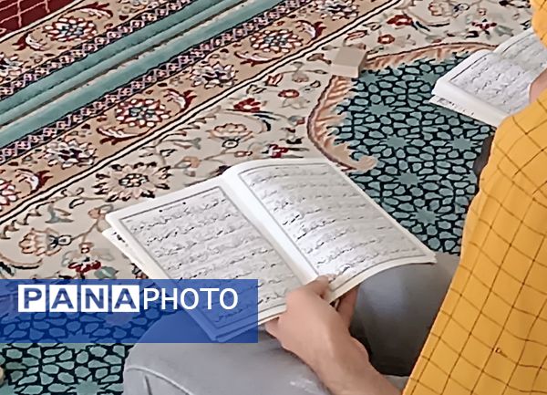  زیارت عاشورا در دهه کرامت در دبیرستان شاهد ابوذر غفاری نیشابور 