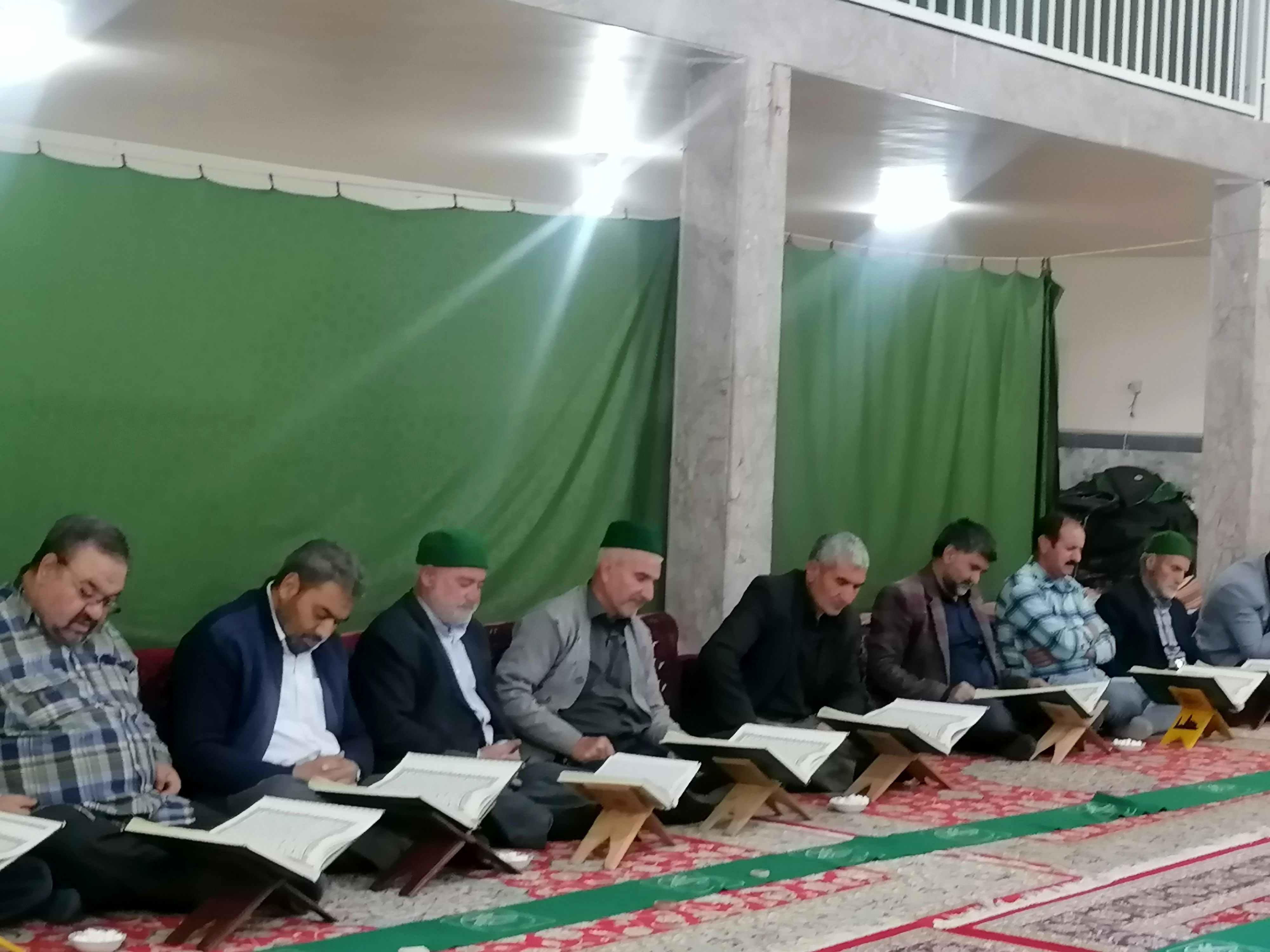 محفل انس با قرآن کریم در مسجد جامع شهر بار نیشابور 