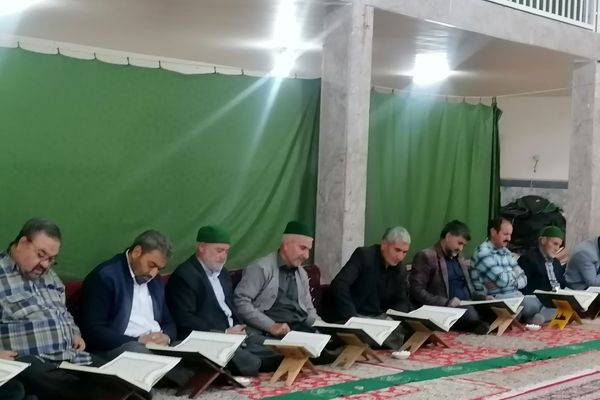 محفل انس با قرآن کریم در مسجد جامع شهر بار نیشابور 