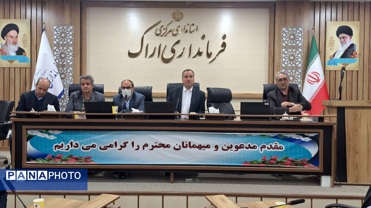 بررسی مسائل جامعه کار و تولید در نشست ویژه تشکل‌های کارگری با فرماندار اراک