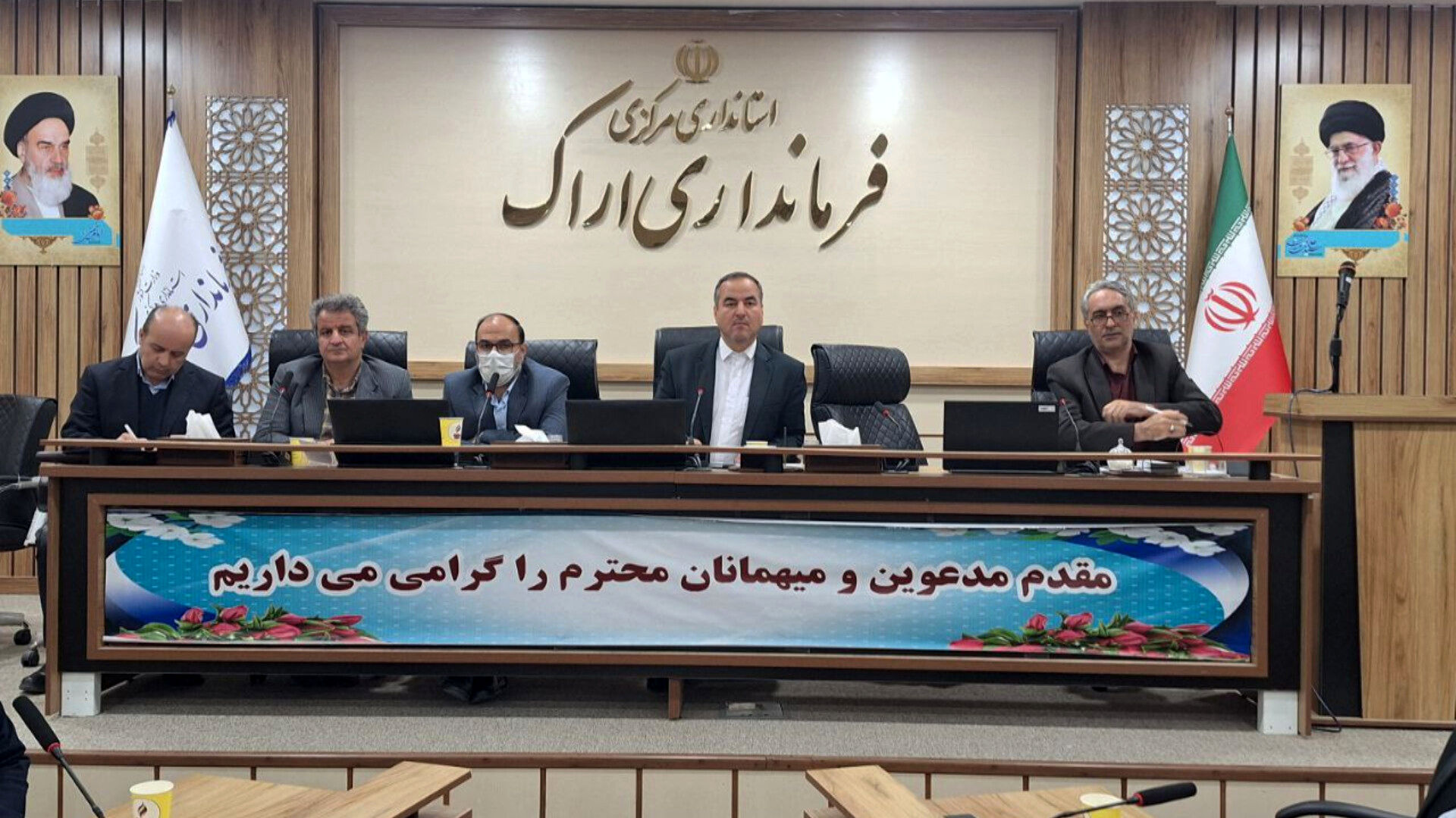 بررسی مسائل جامعه کار و تولید در نشست ویژه تشکل‌های کارگری با فرماندار اراک