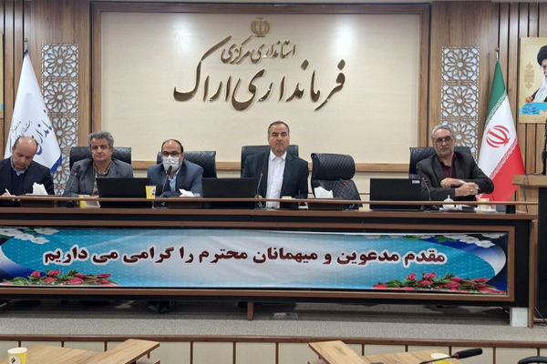 بررسی مسائل جامعه کار و تولید در نشست ویژه تشکل‌های کارگری با فرماندار اراک