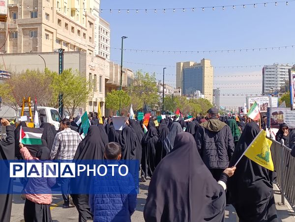 شرکت با شکوه مردم مشهد در راهپیمایی روز جهانی قدس