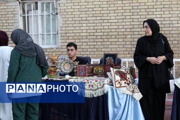 برگزاری جشنواره غذا و صنایع‌دستی در شهرستان نظرآباد