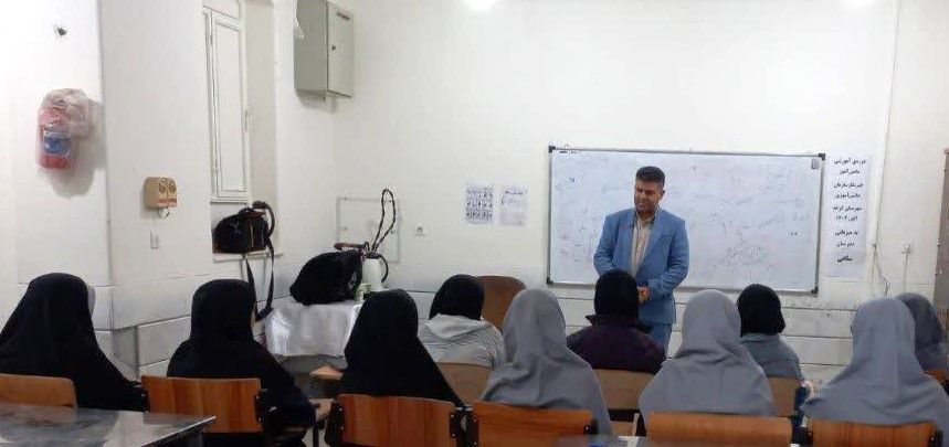 تقویت مهارت و سواد رسانه ای در نسل نوجوان ضروری است