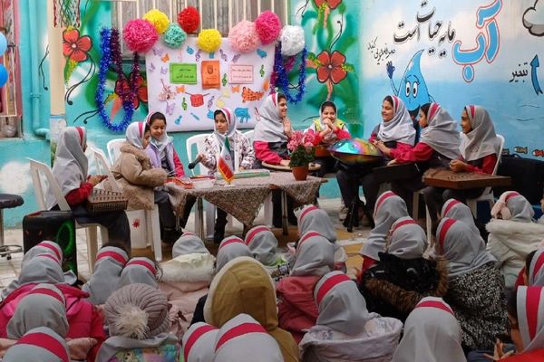 طنین انداز شدن نوای هنر در مدرسه سارا شهرستان ملارد 
