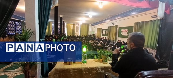 شهدای گمنام نماد مقاومت، شجاعت و ایثار ملت ایران هستند 