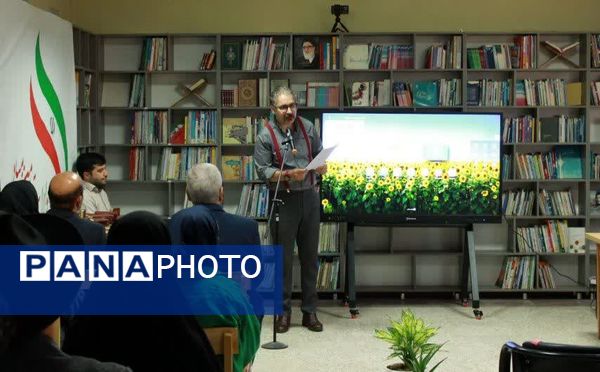 جشنواره «برگی از دانش» در دبیرستان نمونه دولتی کاشانی‌پور فردیس