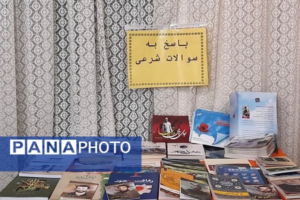 اعتکاف دانش‌آموزان منطقه ۱۶؛ دارالشهدای شهر تهران 