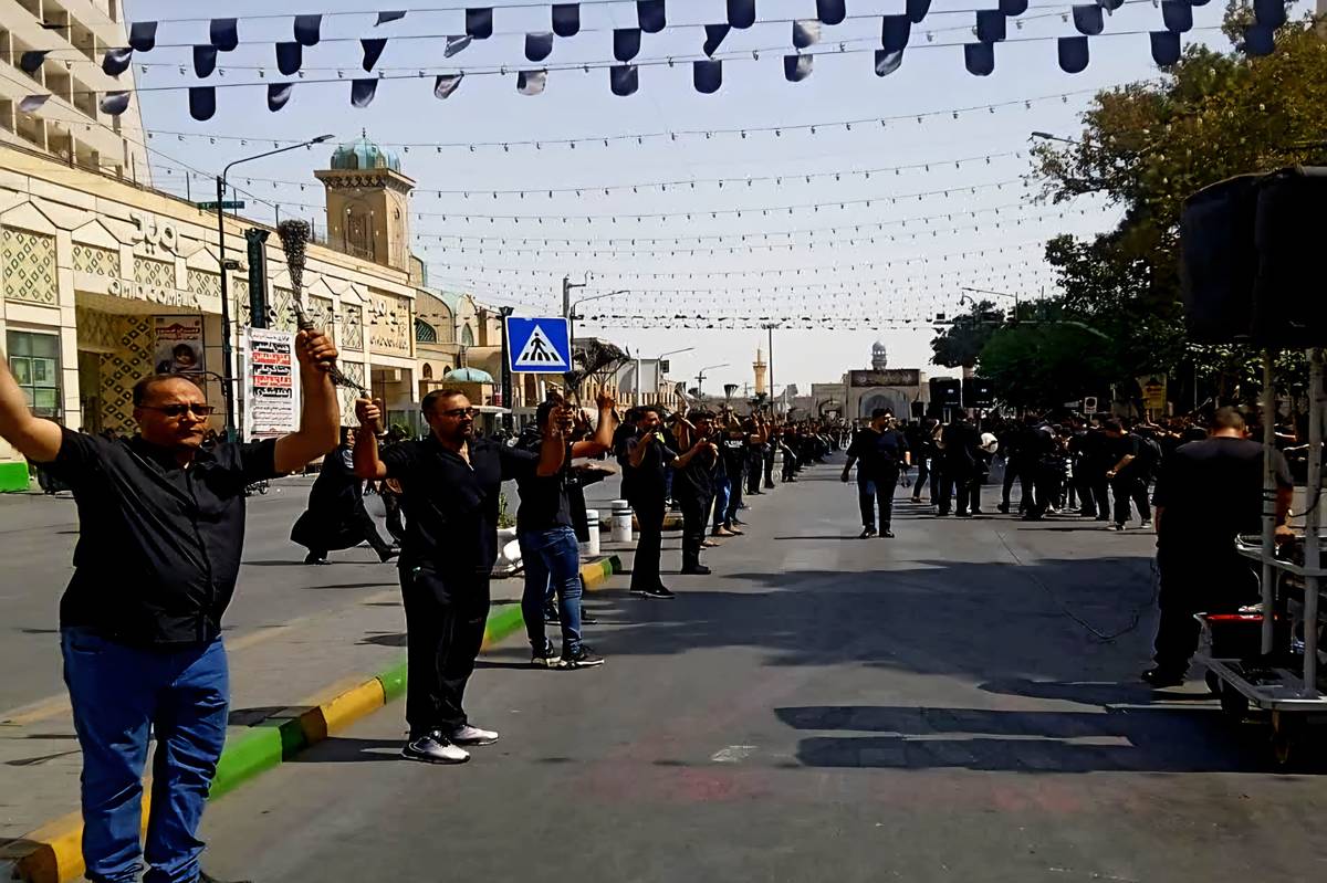 در حرم امام رضا (ع)، جوهرهای از نور و محبت قرار دارد