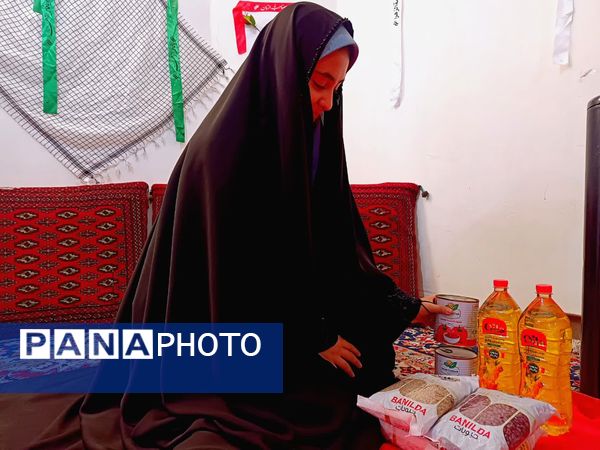 رزق کریمانه گروه جهادی شهید نعمتی به دست ۱۵۰ خانواده علی‌آباد رسید