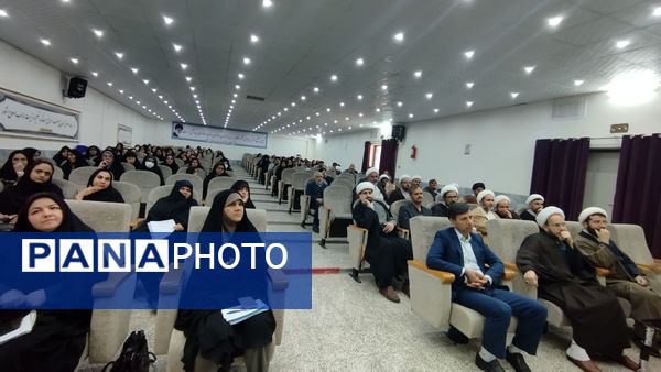 برگزاری همایش خانواده پایدار در شهرستان خلیل‌آباد