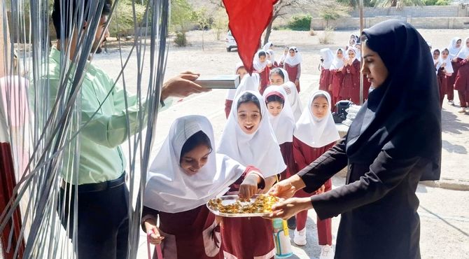 تقارن هفته ی دفاع مقدس با آغاز سال تحصیلی جدید