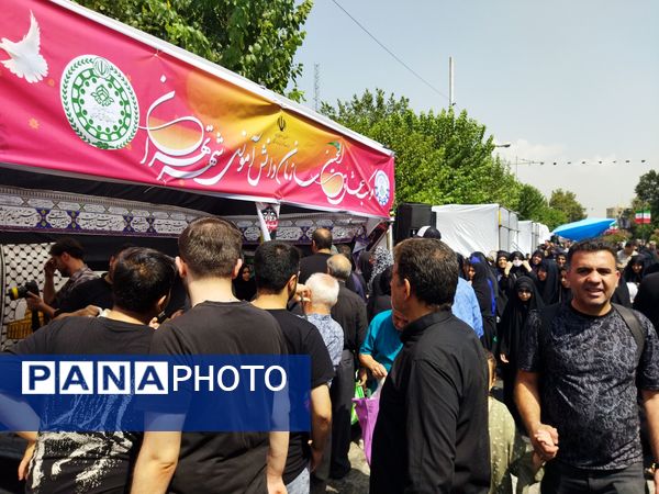 عشق به امام حسین (ع) زمان و مکان نمی‌شناسد