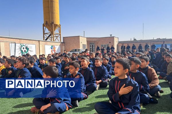 برگزاری مراسم بزرگداشت یاد و خاطره شهدای دانش‌آموز و جشن روز دانش‌آموز در مدارس شهرستان ملارد