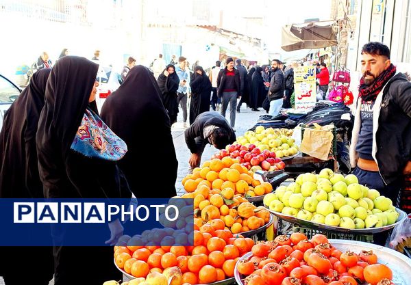 حال و هوای بازارهای کاشمر در آستانه شب یلدا