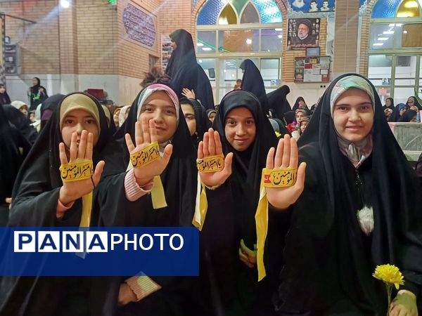 مراسم معنوی اعتکاف در مجموعه رستگاران شهرستان برخوار  