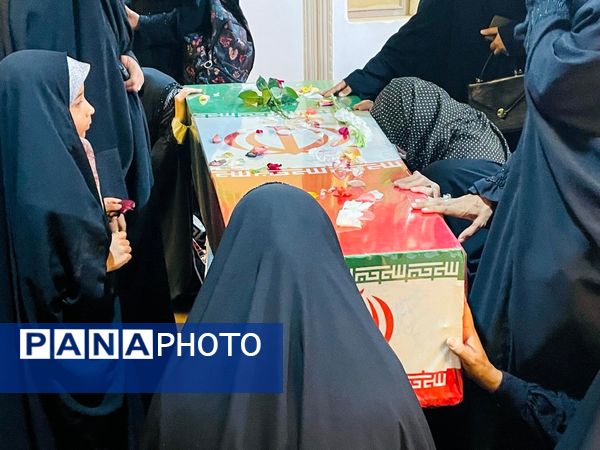 عشق و شور مردم میناب در تشیع پیکر شهدای گمنام