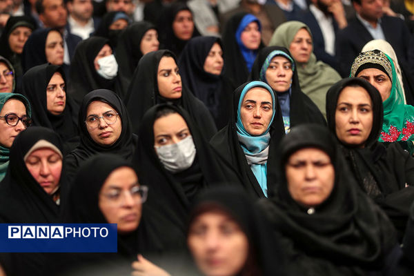 دیدار فعالان اقتصادی با رهبر انقلاب