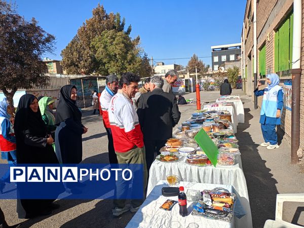  افتتاحیه پارک سلامت و آغاز به کار سفیران محیط یار  دبستان بنت الهدی صدر