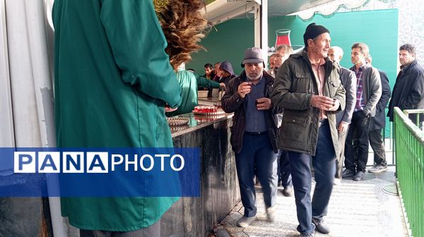 پذیرایی از زائران علی ابن موسی الرضا (ع)