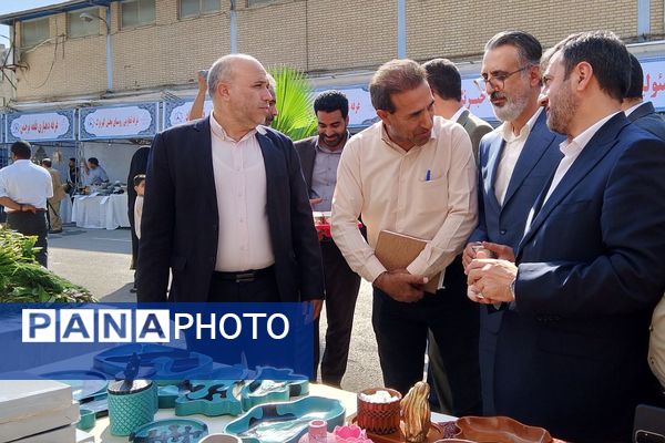 جشنواره فرهنگی و بومی محلی و نمایشگاه دستاوردهای روستائیان بخش کهریزک 