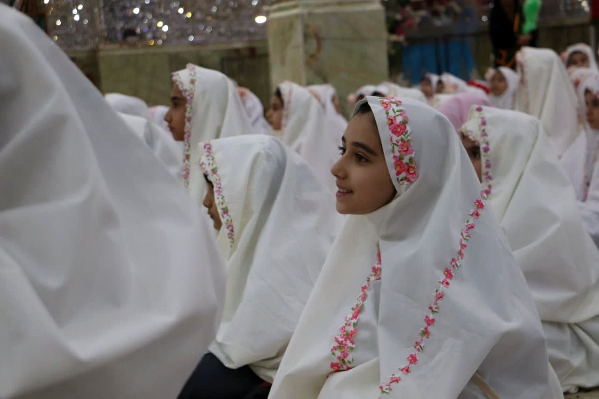 مراسم جشن تکلیف250 دانش آموز شهر صفادشت