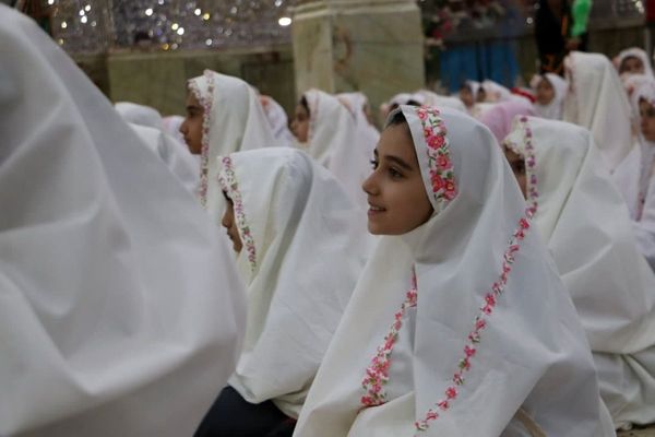 مراسم جشن تکلیف250 دانش آموز شهر صفادشت