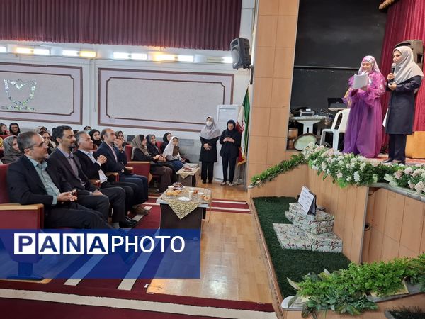 گرامیداشت روز مادر مدرسه دخترانه ۱۷ شهریور 