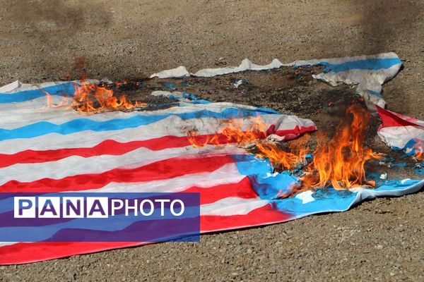 نسل ما، قامتِ استکبار و استعمار شکن است! 