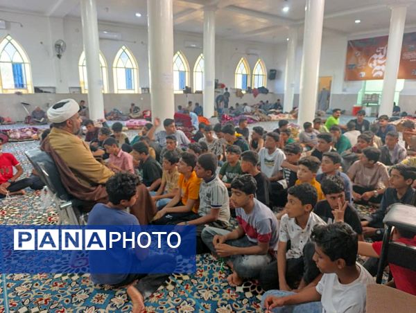 مراسم اعتکاف دانش‌آموزی در مسجد نور سندرک