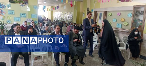 نواختن زنگ احسان و نیکوکاری در دبیرستان دوره اول دخترانه خدادای شهرستان نطنز 