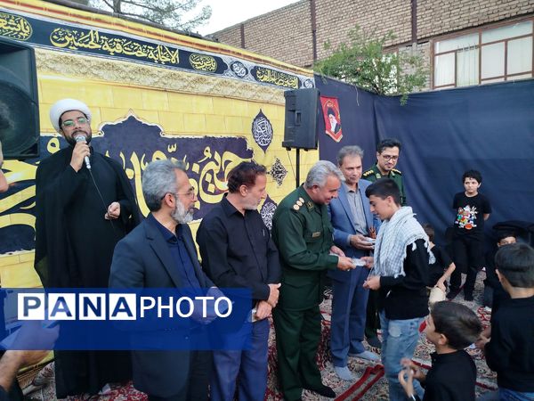 بازدید مسئولان بسیج کاشمر از هیئت دانش آموزی انصار المهدی (عج) رهروان شهدا و قاسم بن الحسن 