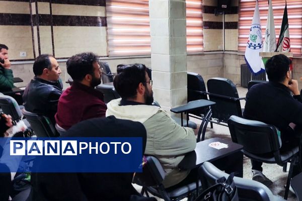 کارگاه آموزشی یاریگران زندگی ویژه مشاوران در فیروزکوه