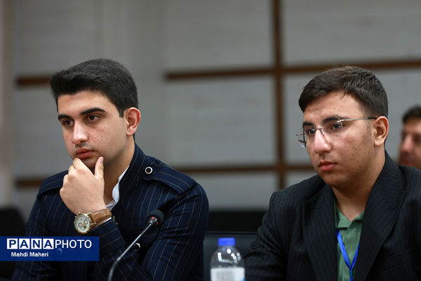 اولین نشست کارگروه تدوین سند دوازدهمین دوره مجلس دانش‌آموزی
