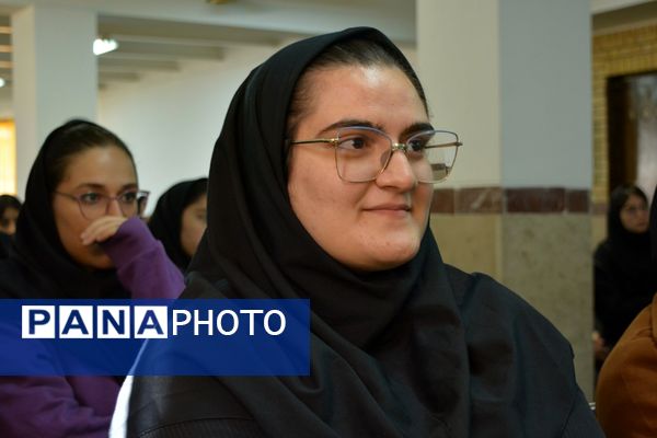 مدرسه حکمت میزبان هفته کتابخوانی