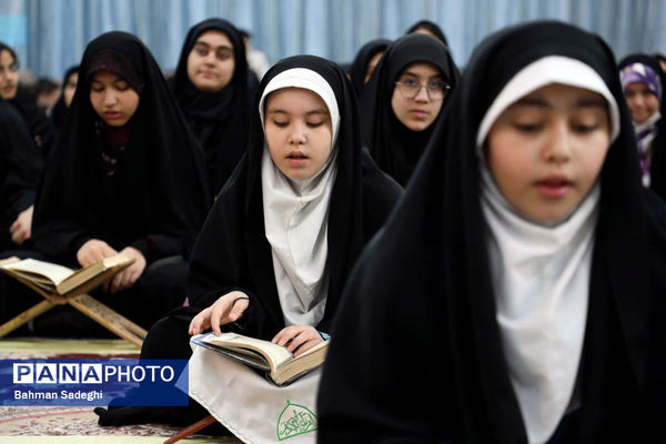 بزرگترین محفل انس با قرآن دانش آموزی