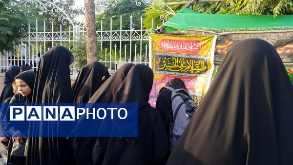 برپایی موکب بین راهی در مراسم پیاده روی جاماندگان اربعین شهرستان خلیل آباد 