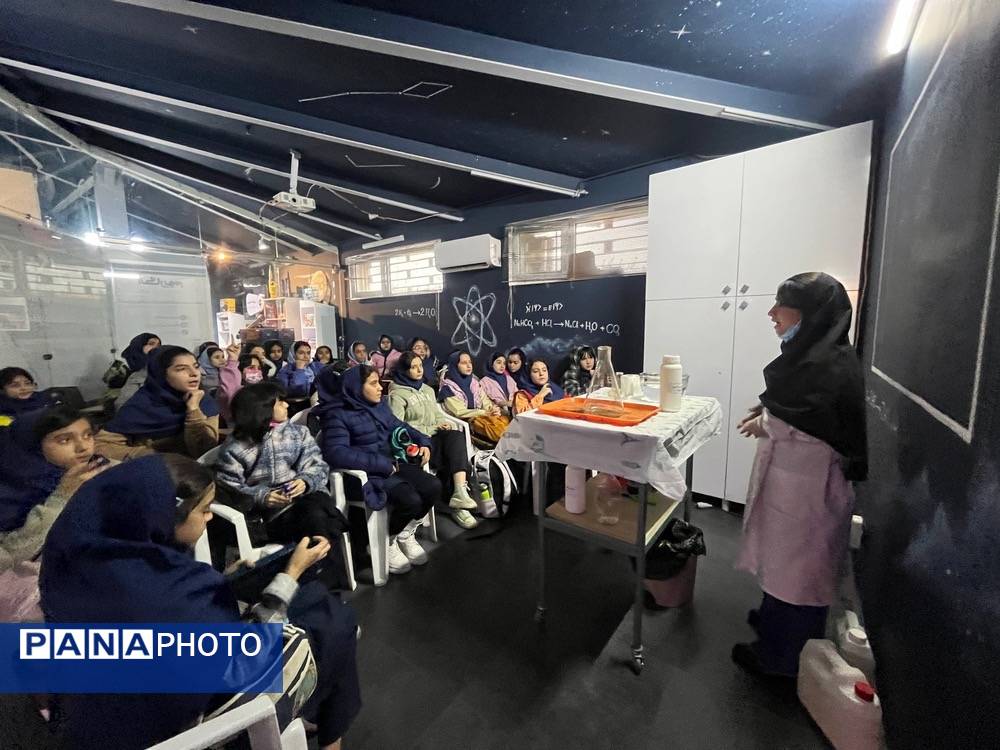 آشنایی با صور فلکی در اردوی علمی انگاریوم دانشگاه فردوسی