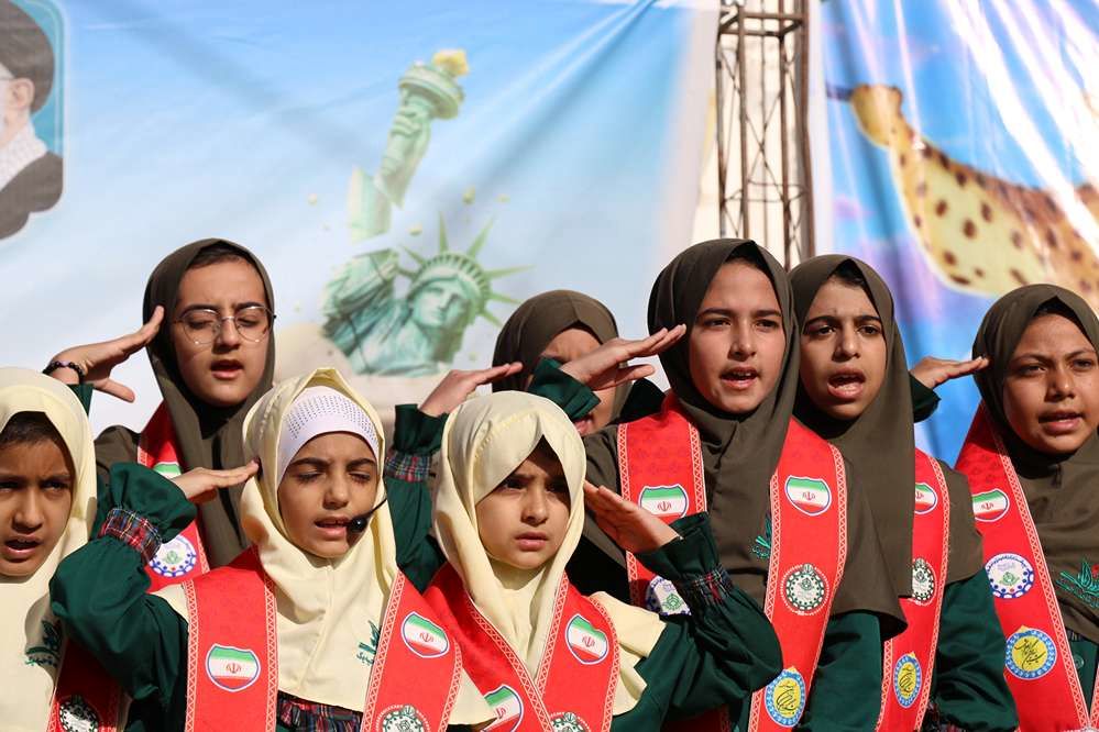 نقش آفرینی جدید نسل Z در مراسم 13 آبان از نگاه تصویر