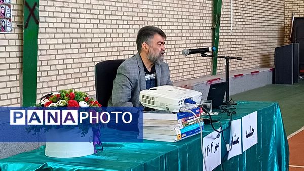 همایش مشاوره و برنامه‌ریزی موفقیت کنکور در دبیرستان دارالفنون
