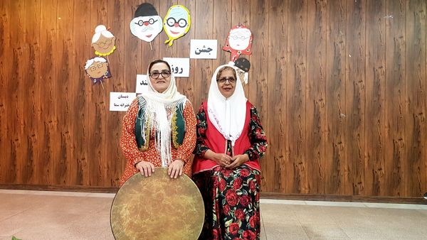 بزرگداشت هفته ملی سالمند در دبستان دخترانه سماء شیروان 