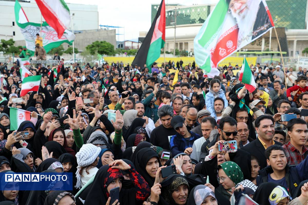اجتماع عظیم مردمی در حمایت از ایران قوی و سپاه مقتدر 