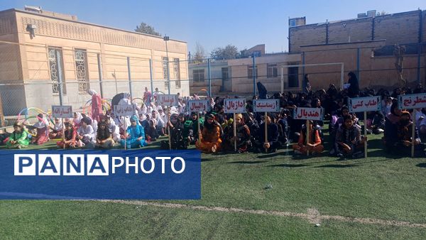افتتاحیه باشکوه المپیاد ورزشی درون مدرسهای در آموزشگاه معرفت کوهدشت