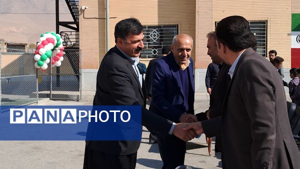 افزایش شور و نشاط دانش‌آموزان با افتتاح زمین چمن جدید دبستان امید و نوید فارسان