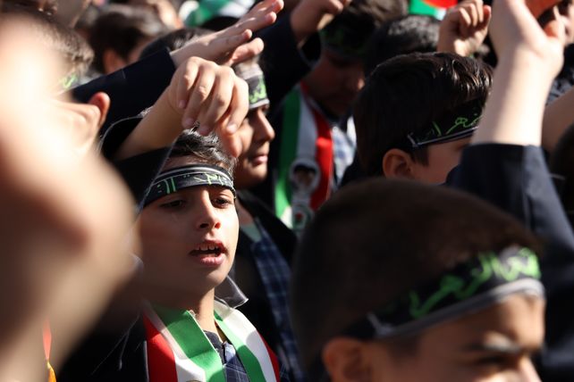 فریاد استکبار ستیزی از ورامین طنین انداز شد