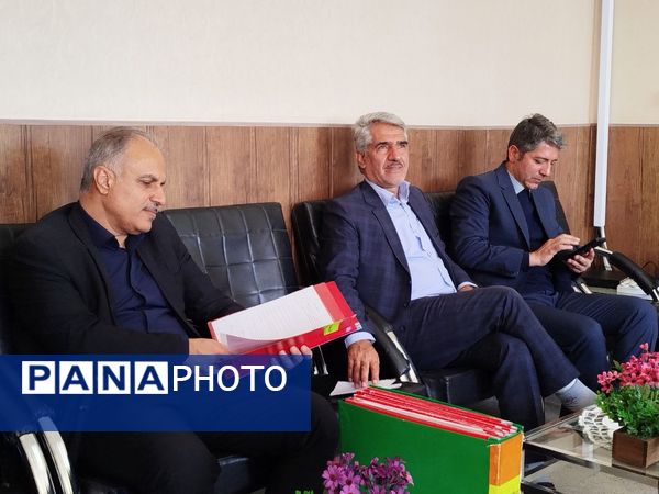 بازدید اداره‌کل آموزش و پرورش خراسان از بخش‌های مختلف آموزش و پرورش شهرستان فاروج 